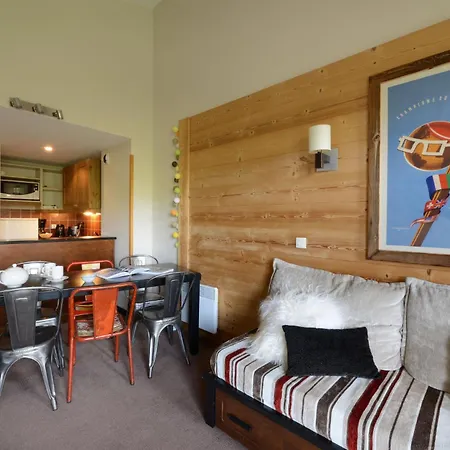 Résidence Quartz - Magnifique · Accès Direct Aux Pistes · Vue Pistes Mae-4004 Appartement